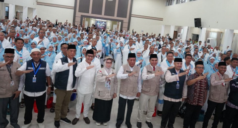 Abdullah Sani Lepas 444 Jemaah Haji Kloter 20, Ingatkan Disiplin dan Jaga Kesehatan